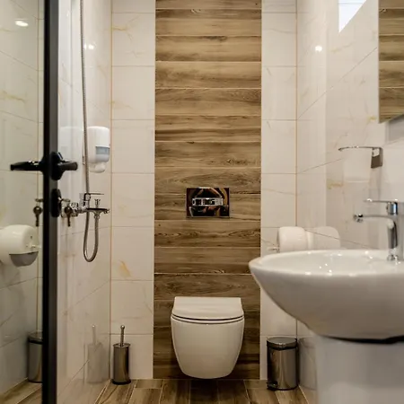 Royal Bath 巴尼亚