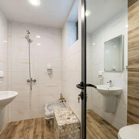 酒店 Royal Bath 巴尼亚