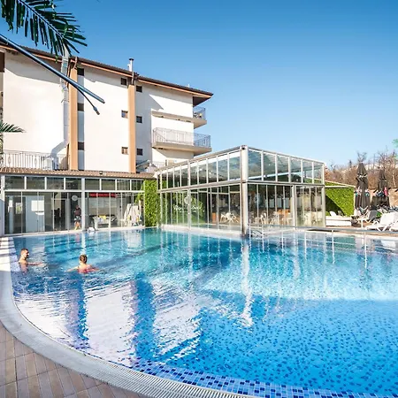 酒店 Royal Bath 2*