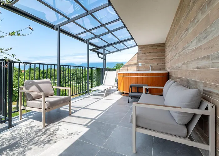 царска Хотел 2*