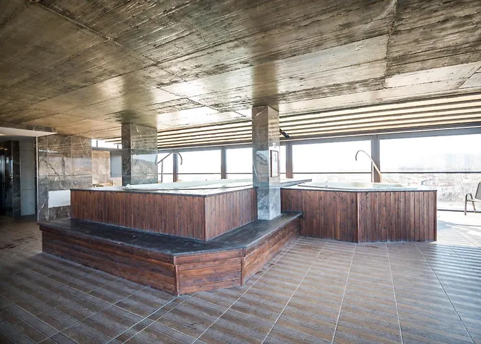 Хотел царска 2*